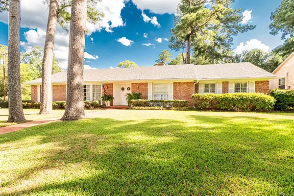 515 E 15th St, El Dorado, AR 71730