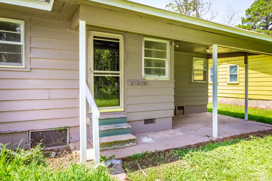 601 W Wilbur Mills, Kensett, AR 72082 - #3