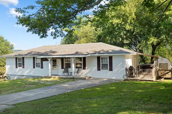 301 Winchester Street, Flippin, AR 72634