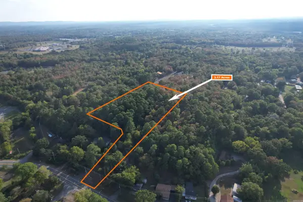 717 Mountain Pine Road, Hot Springs, AR 71913