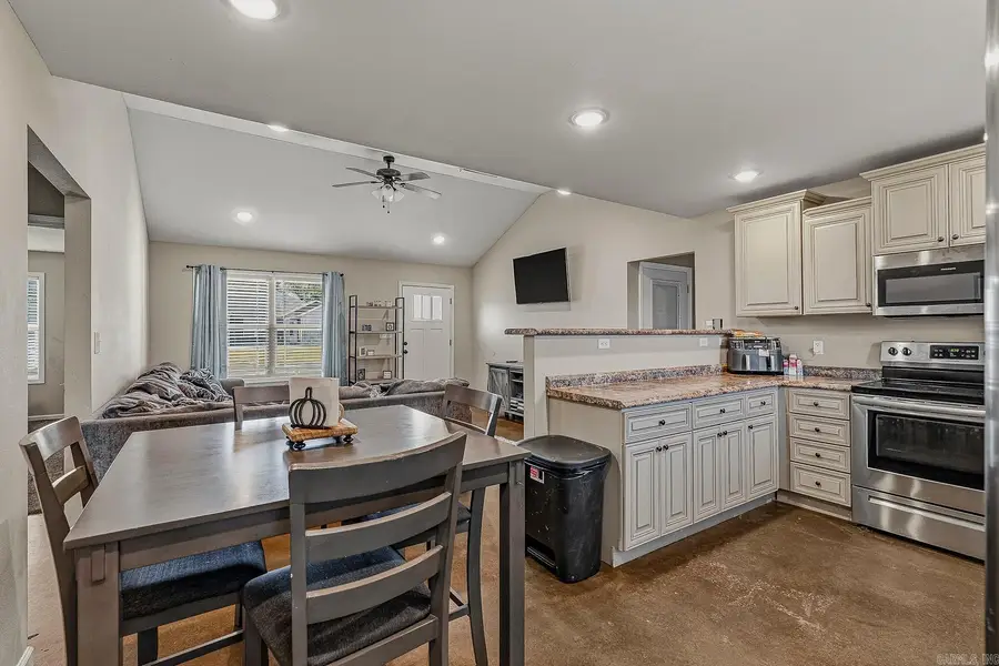 205 Stacy Drive, Paragould, AR 72450 - #2