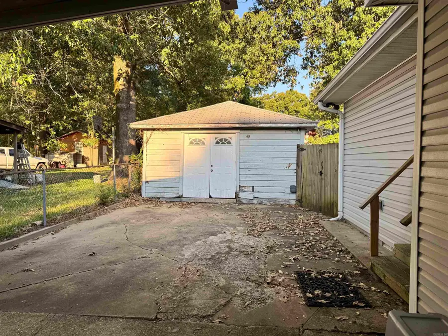 402 S Border, Benton, AR 72015 - #2