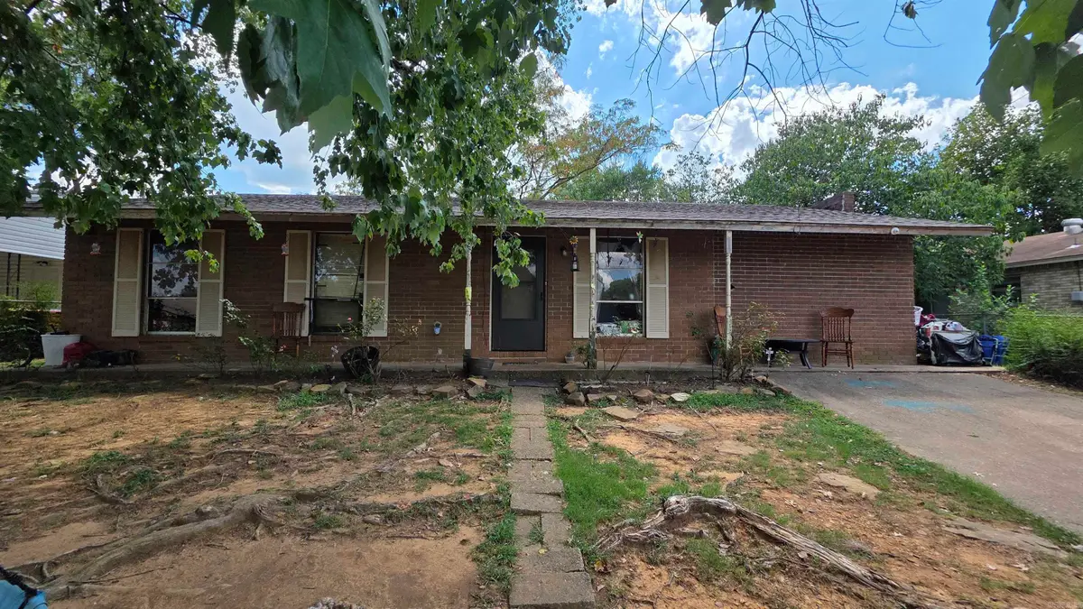 202 Eisenhower Street, Morrilton, AR 72110 - #1