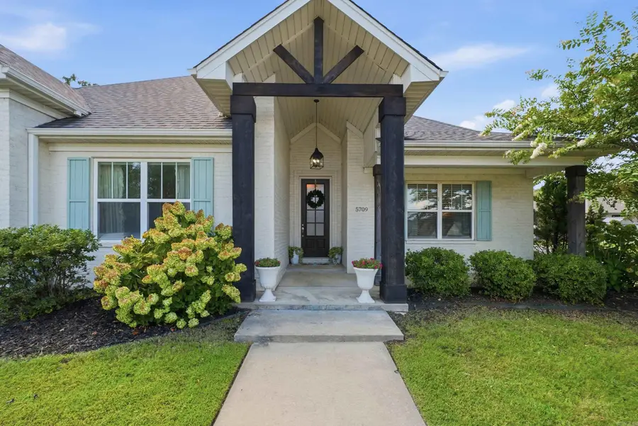 5709 Red Leaf Drive, Benton, AR 72019 - #2