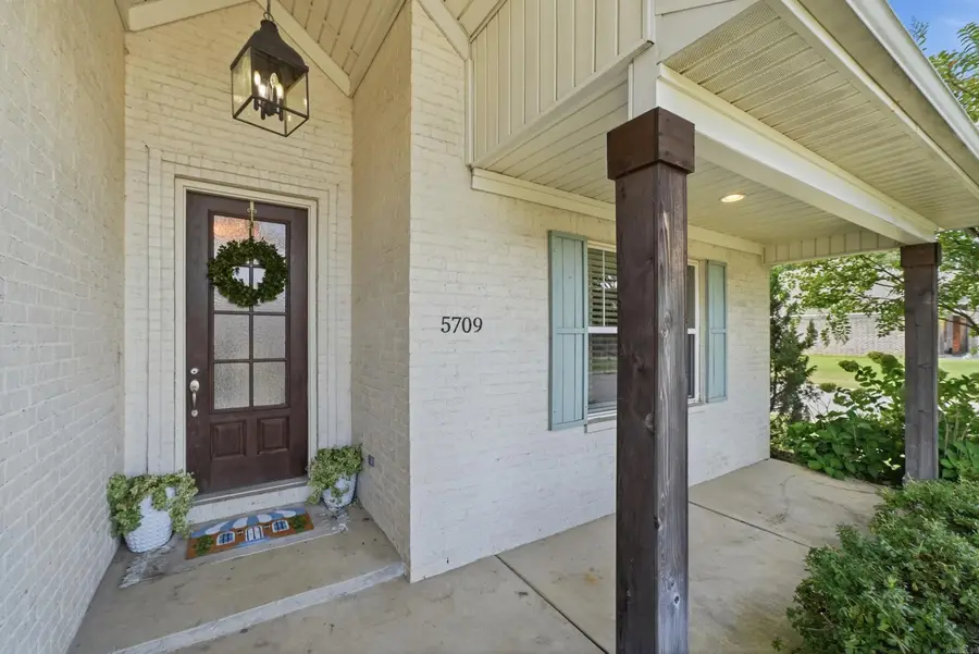 5709 Red Leaf Drive, Benton, AR 72019 - #3