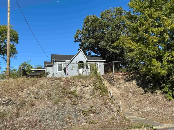 112 Oklahoma St Street, Hot Springs, AR 71901