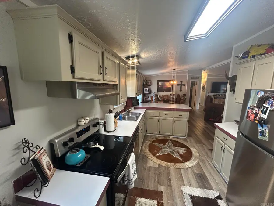 545 H Street, Clinton, AR 72031 - #2