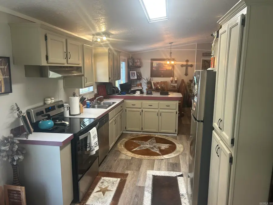 545 H Street, Clinton, AR 72031 - #3