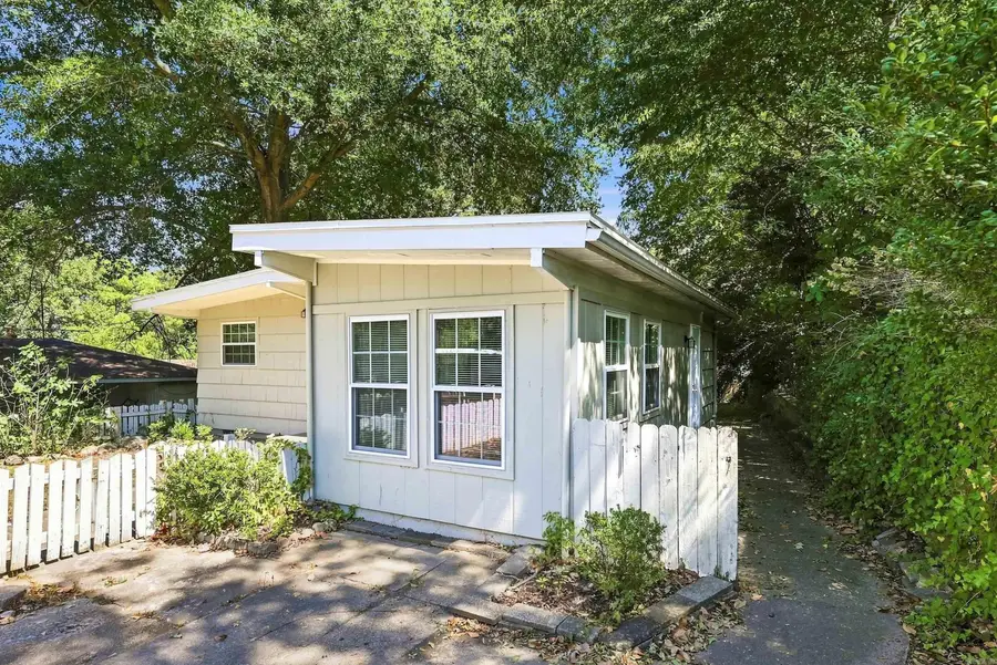 27 Greenway Drive, Little Rock, AR 72209 - #2