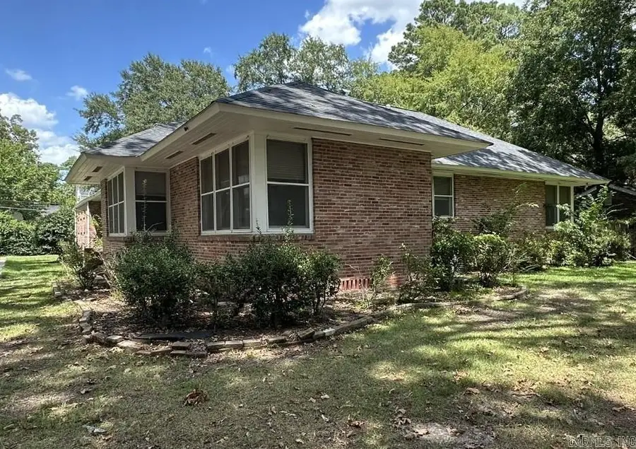 3615 S Poplar Street, Pine Bluff, AR 71603 - #3