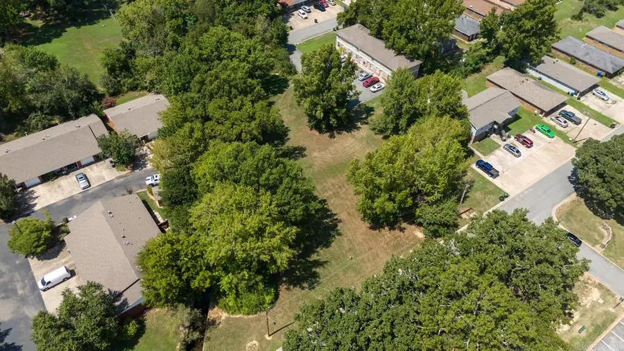 585 5th Ave, Conway, AR 72032 - #3