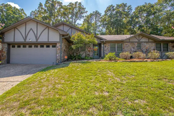 11 Greenview Circle, Sherwood, AR 72120