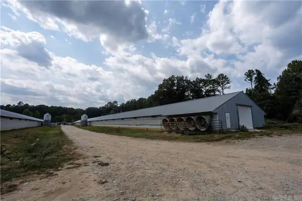 51 White Drive, Cave City, AR 72521