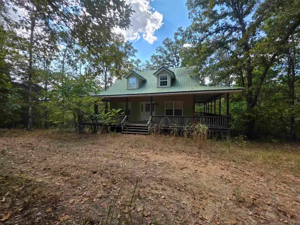 207 Ridge Road, Highland, AR 72542
