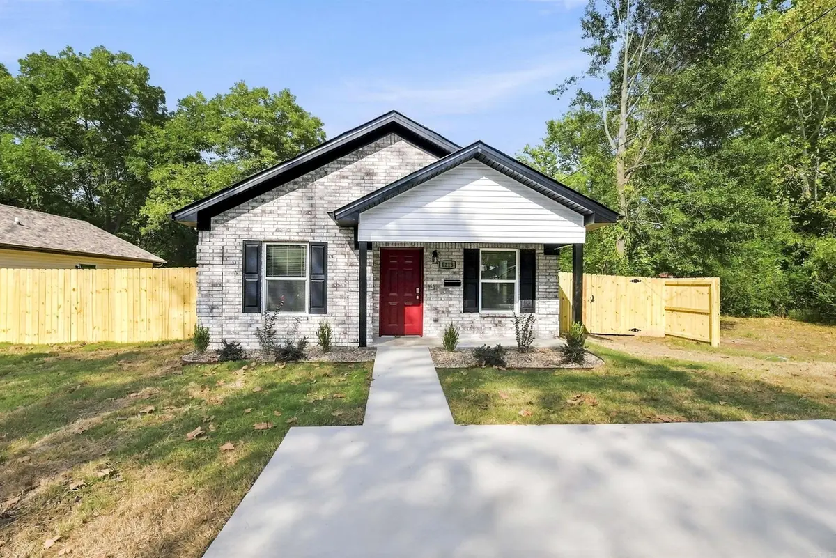 4213 Rogers. .5 Street, North Little Rock, AR 72117 - #1