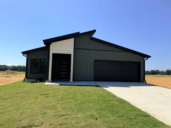 155 Satchel Paige Cove, Ward, AR 72176