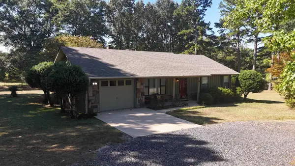 1004 Hastey Avenue, Mena, AR 71953