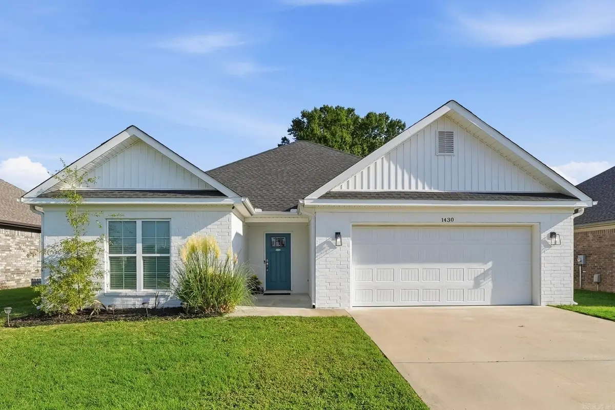 1430 E Siebenmorgen, Conway, AR 72034 - #1