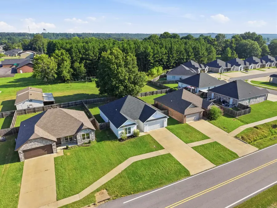 1430 E Siebenmorgen, Conway, AR 72034 - #2