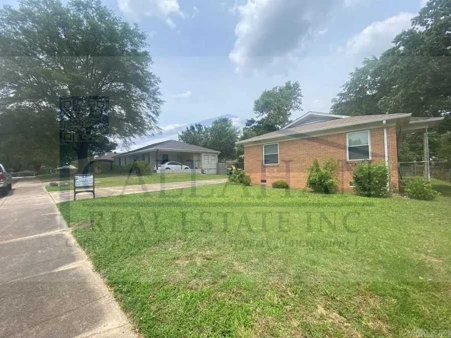 401 & 403 W I Avenue, North Little Rock, AR 72116 - #3