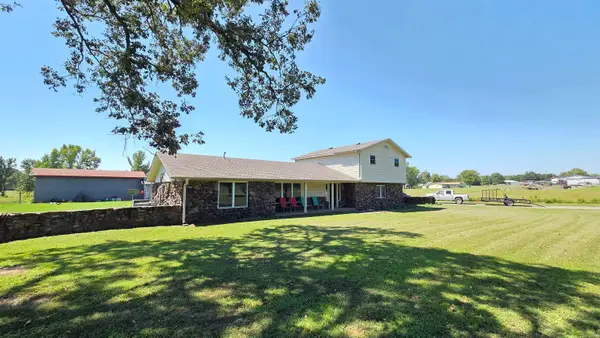 28 Catholic Point Road, Center Ridge, AR 72027