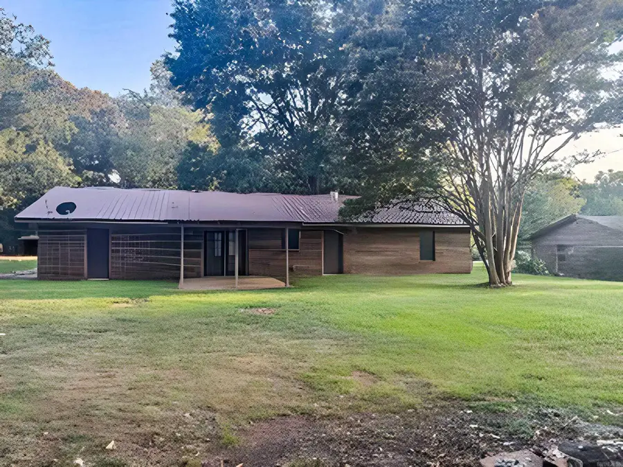 4408 Estate Street, Crossett, AR 71635 - #3