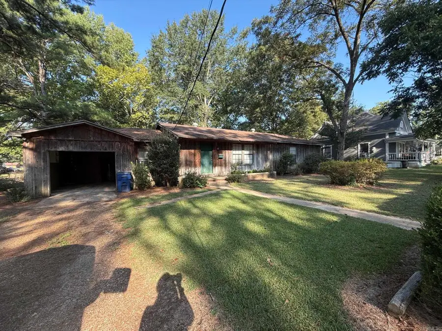 907 N Cherry St, Hamburg, AR 71646 - #2