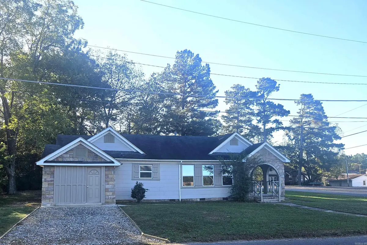 527 E 2nd South Street, Prescott, AR 71857 - #1