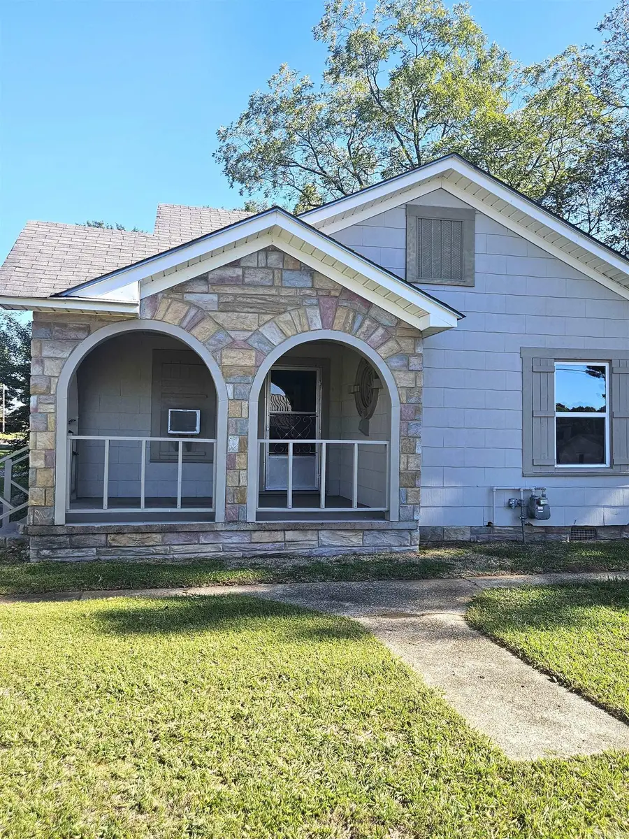 527 E 2nd South Street, Prescott, AR 71857 - #2