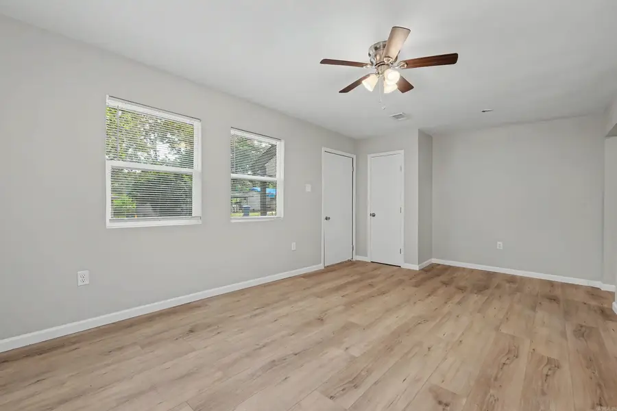 8 Durham Drive, Little Rock, AR 72209 - #3
