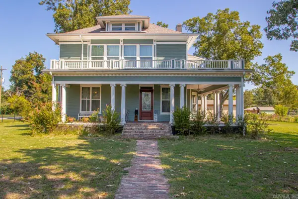 206 E Cherry, Lonoke, AR 72086
