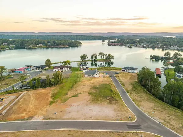 Lot 11 Post Point, Hot Springs, AR 71913