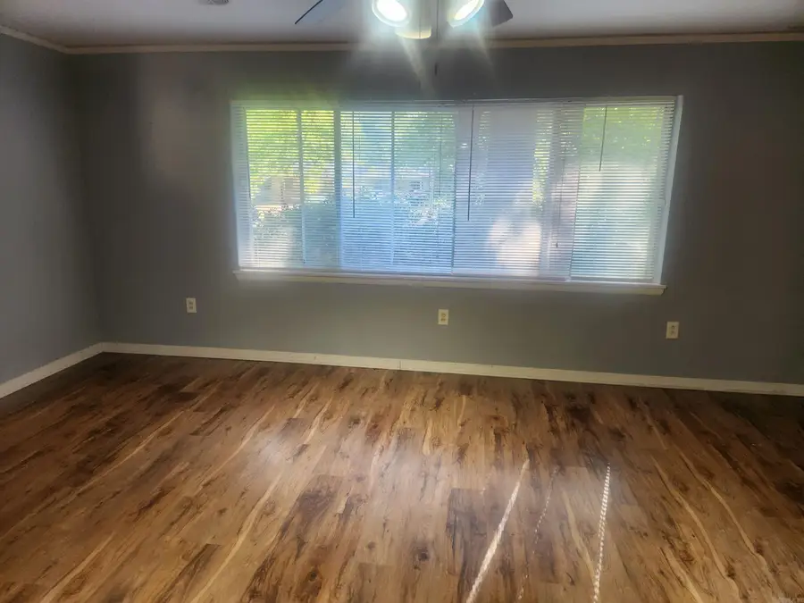 5006 Manor Avenue, Little Rock, AR 72204 - #3