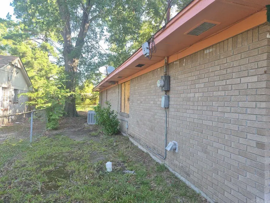 3320 S Main Street, Pine Bluff, AR 71601 - #3