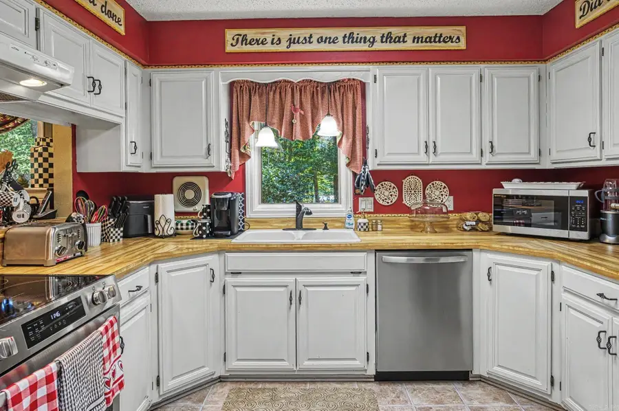 39 Palencia Lane, Hot Springs Village, AR 71909 - #3