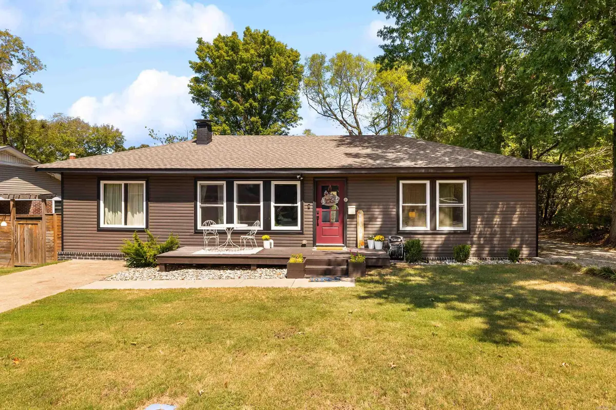 615 W Conway St, Benton, AR 72015 - #1