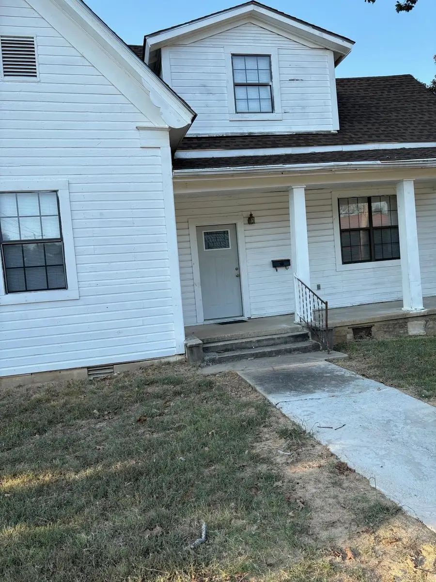 612 W Woodruff Avenue, Searcy, AR 72143 - #2