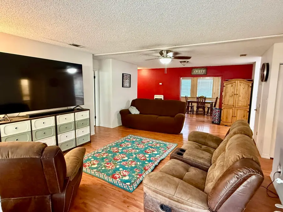 107 E Church St, Horseshoe Bend, AR 72512 - #2