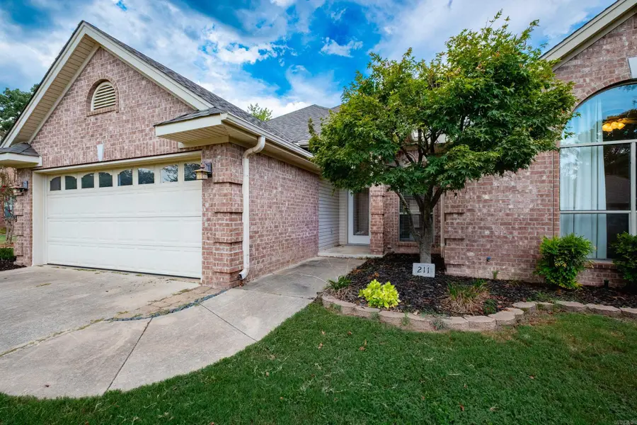 211 Chantilly Circle, Maumelle, AR 72113 - #2