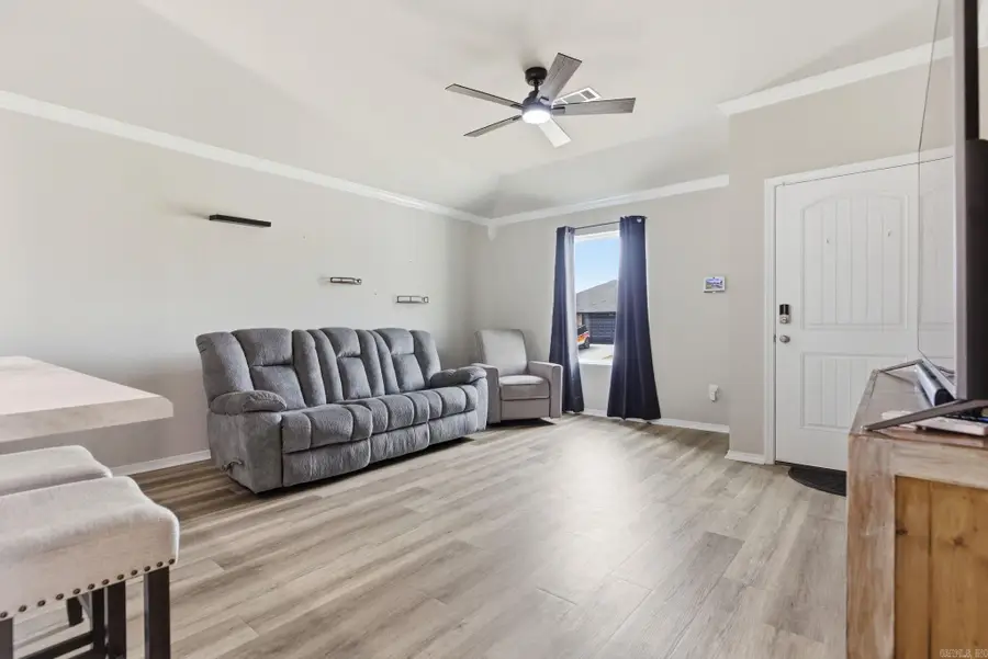 1280 Meadows Dr, Benton, AR 72019 - #3