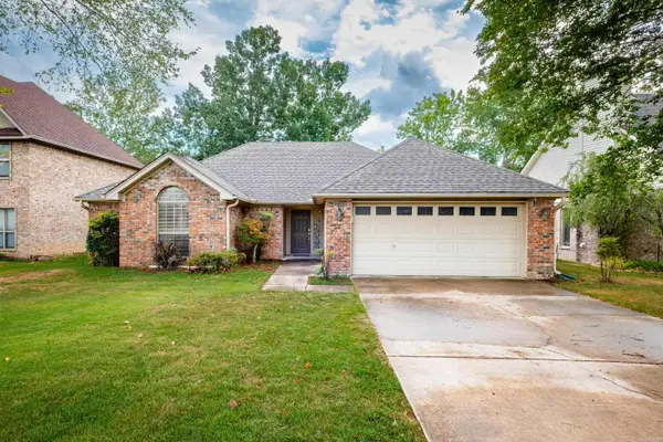 210 Chantilly Circle, Maumelle, AR 72113