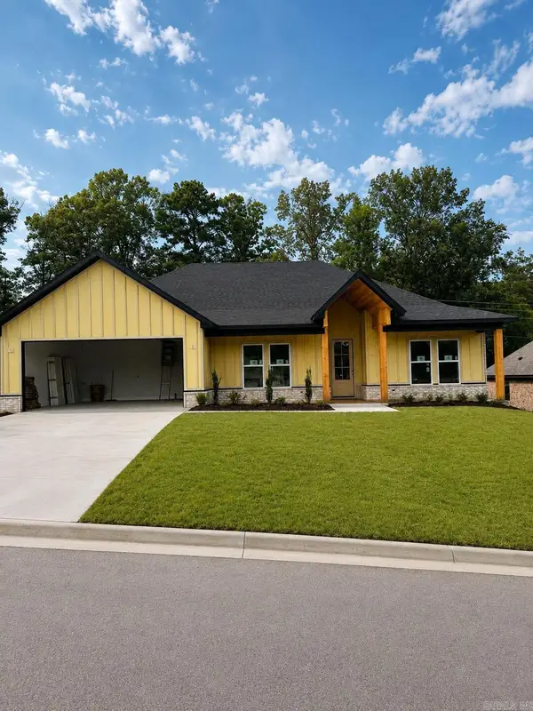 121 Red Wing Way, Haskell, AR 72015