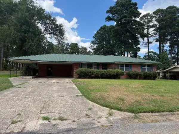 2010 Westwood Lane, Fordyce, AR 71742