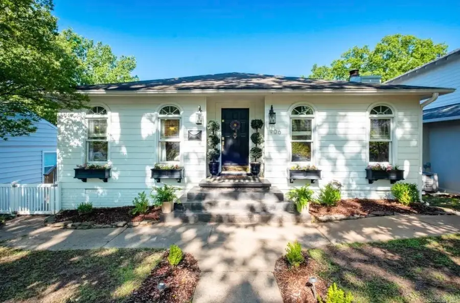 906 N Polk Street, Little Rock, AR 72205 - #2