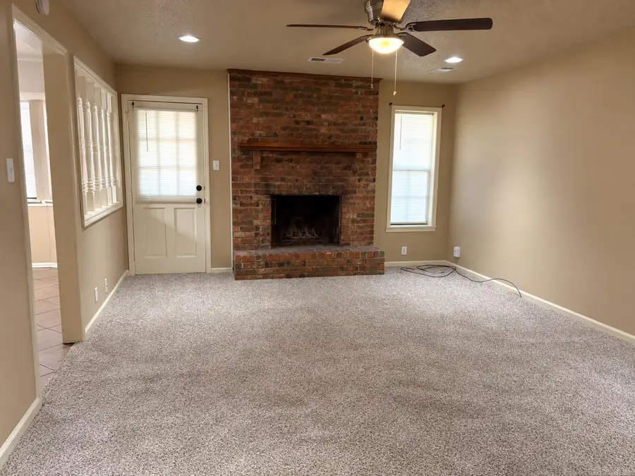 209 Creekwood Drive, Sherwood, AR 72116 - #2