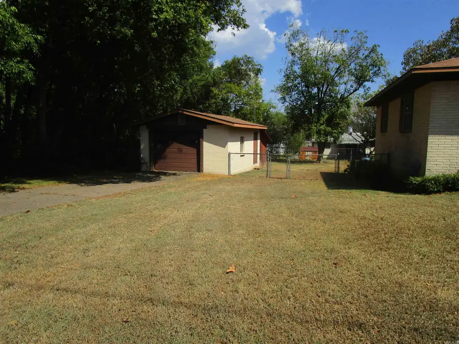 1019 Summer Street, Hot Springs, AR 71913 - #3