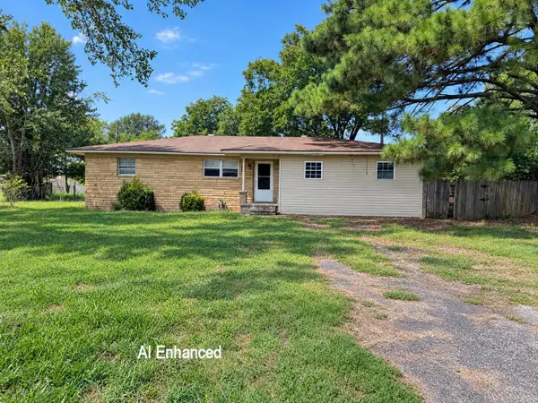 221 Hickory Street, Ward, AR 72176