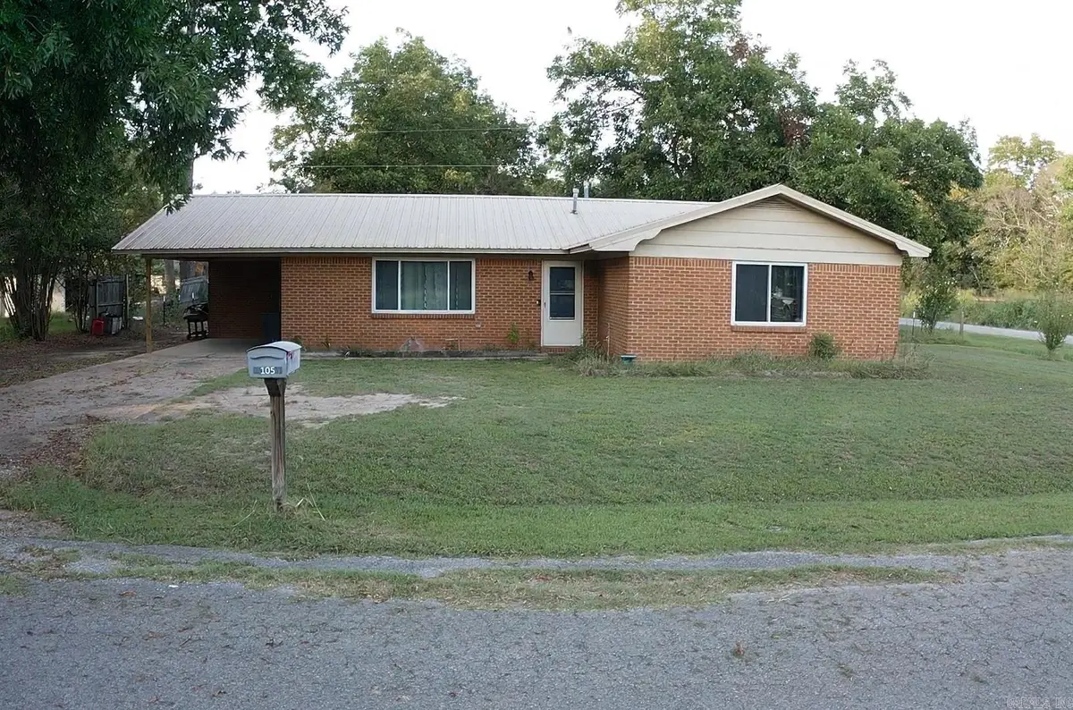105 E Moore St, Tuckerman, AR 72473 - #1