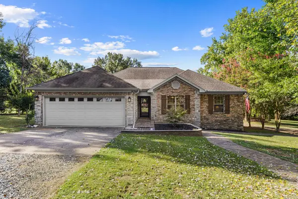 27 N Springhill Ln Lane, Greenbrier, AR 72058