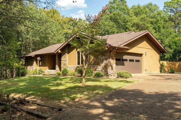 5 Westpark Drive, Heber Springs, AR 72543